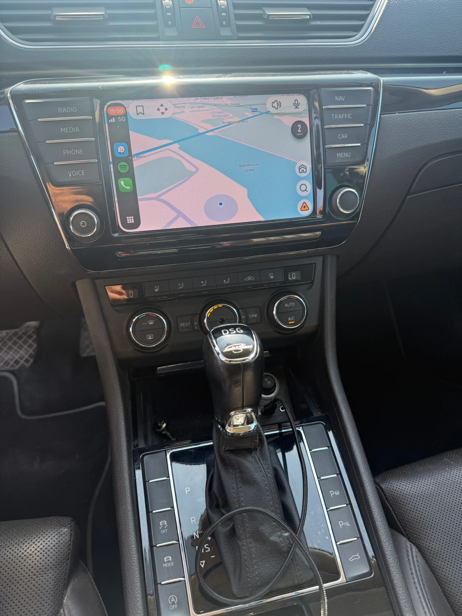 Skoda Superb L&K 4x4, снимка 9 - Автомобили и джипове - 55648585