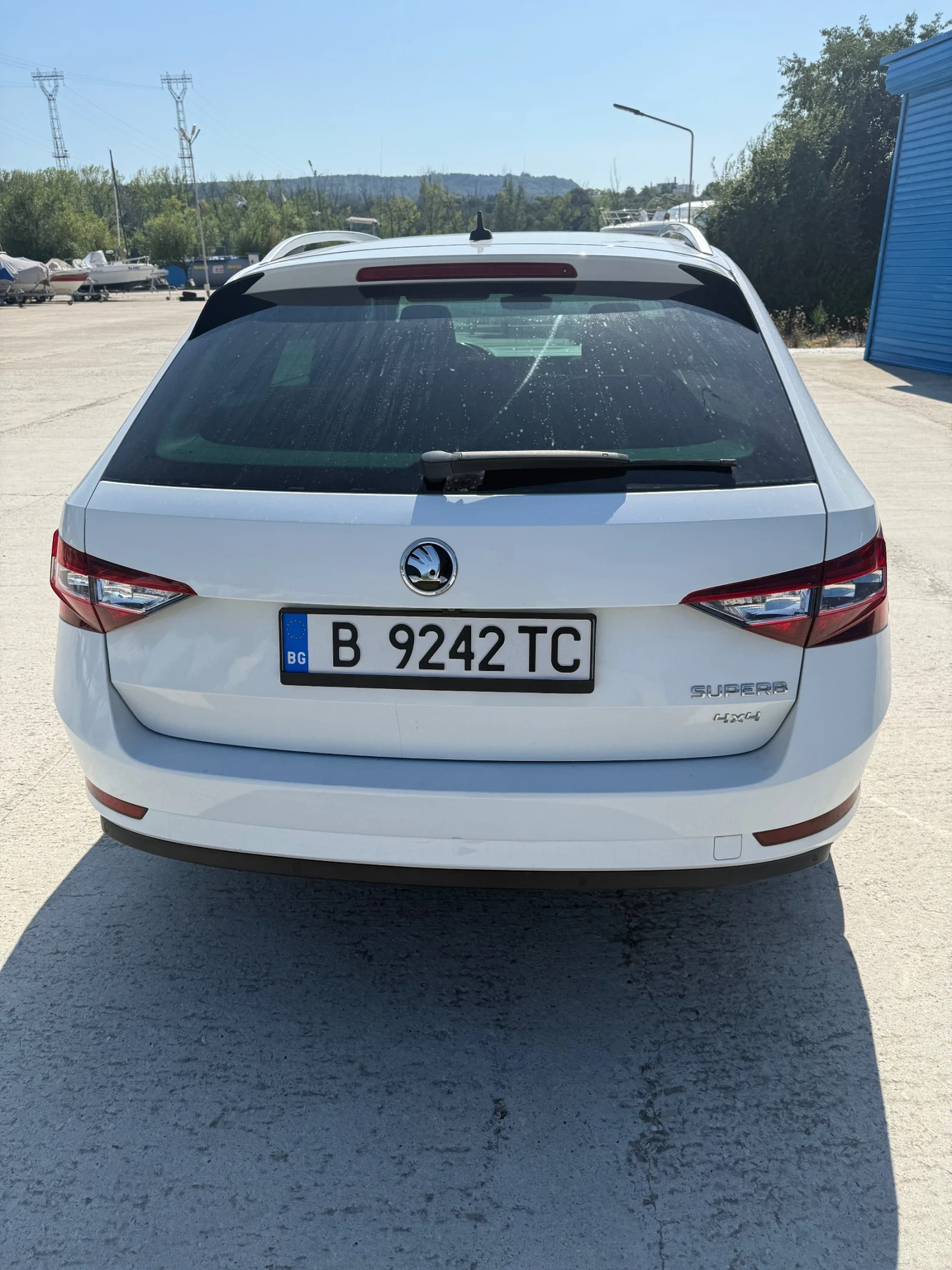 Skoda Superb L&K 4x4, снимка 4 - Автомобили и джипове - 55648585