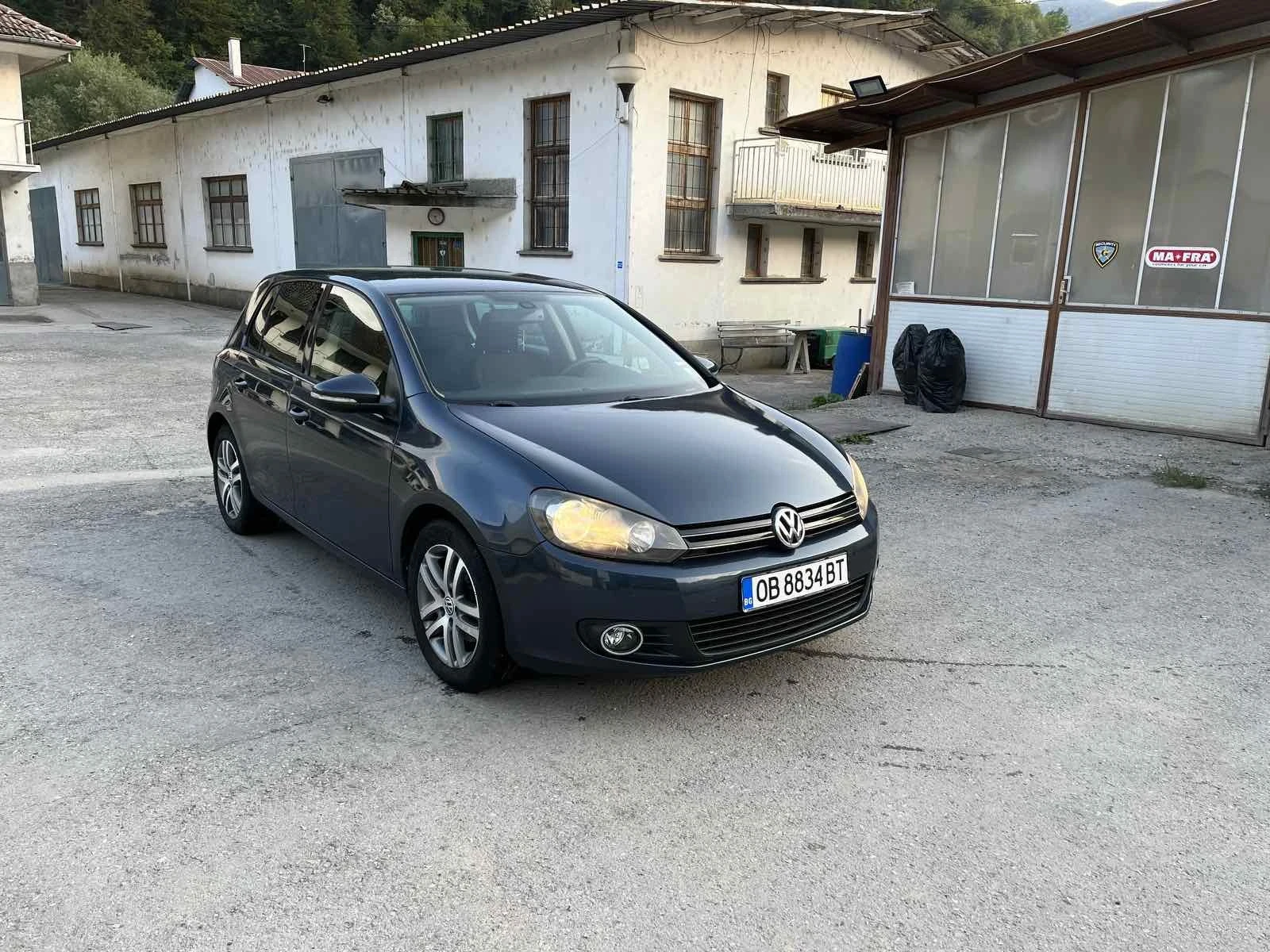 VW Golf 2.0 TDI, снимка 4 - Автомобили и джипове - 55660759