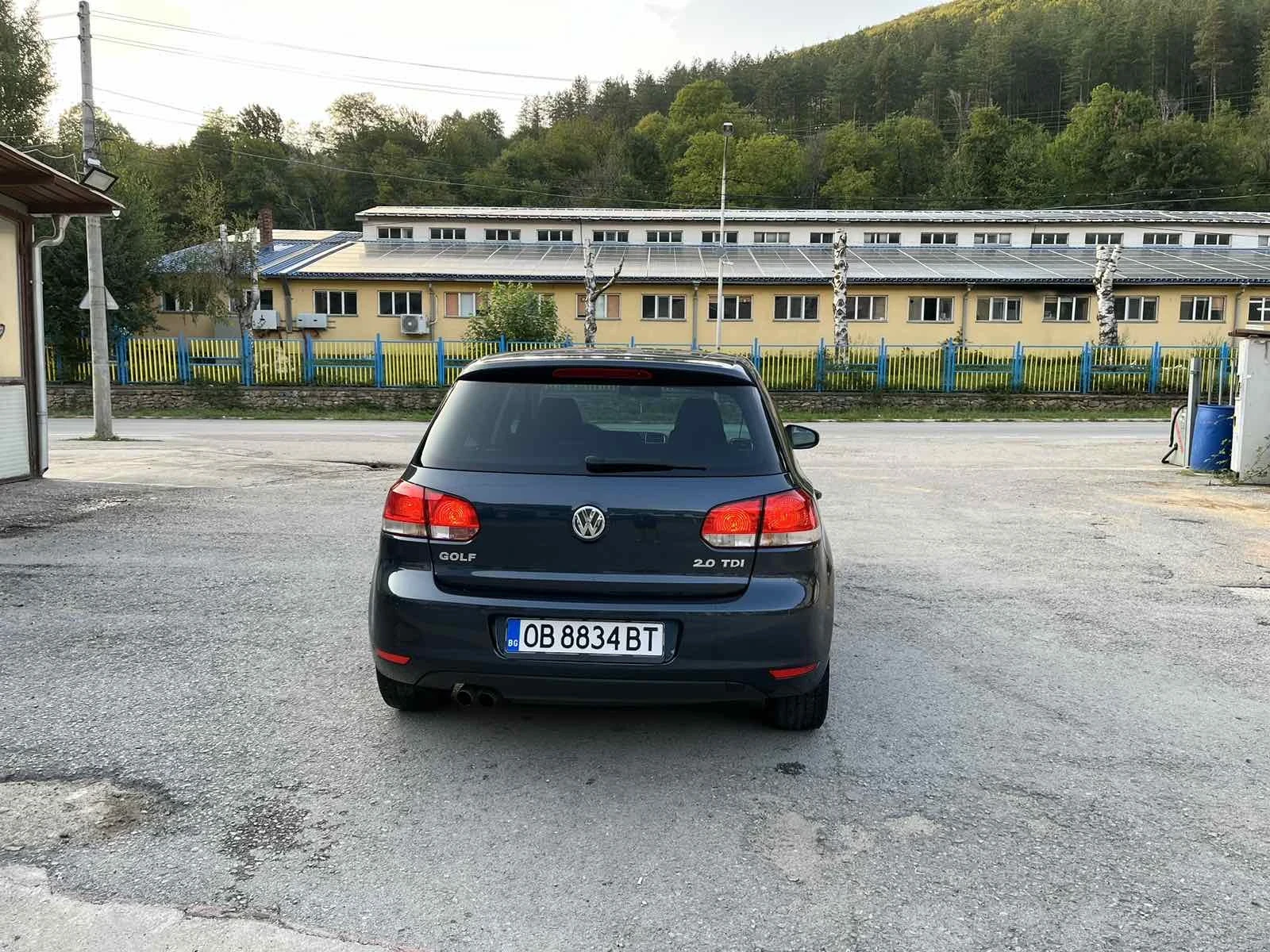 VW Golf 2.0 TDI, снимка 7 - Автомобили и джипове - 55660759