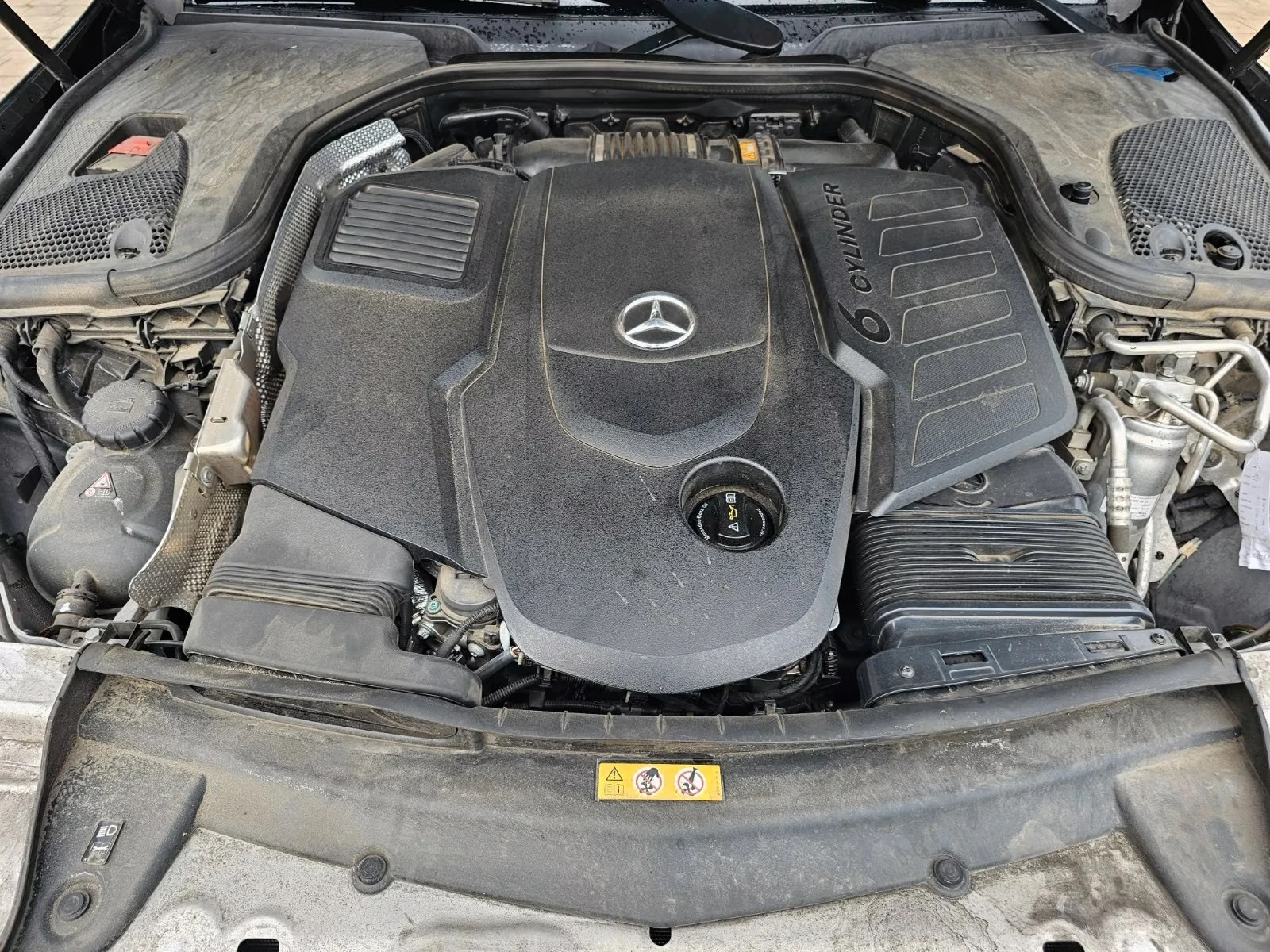 Mercedes-Benz E 400 4Matic, снимка 17 - Автомобили и джипове - 55786221