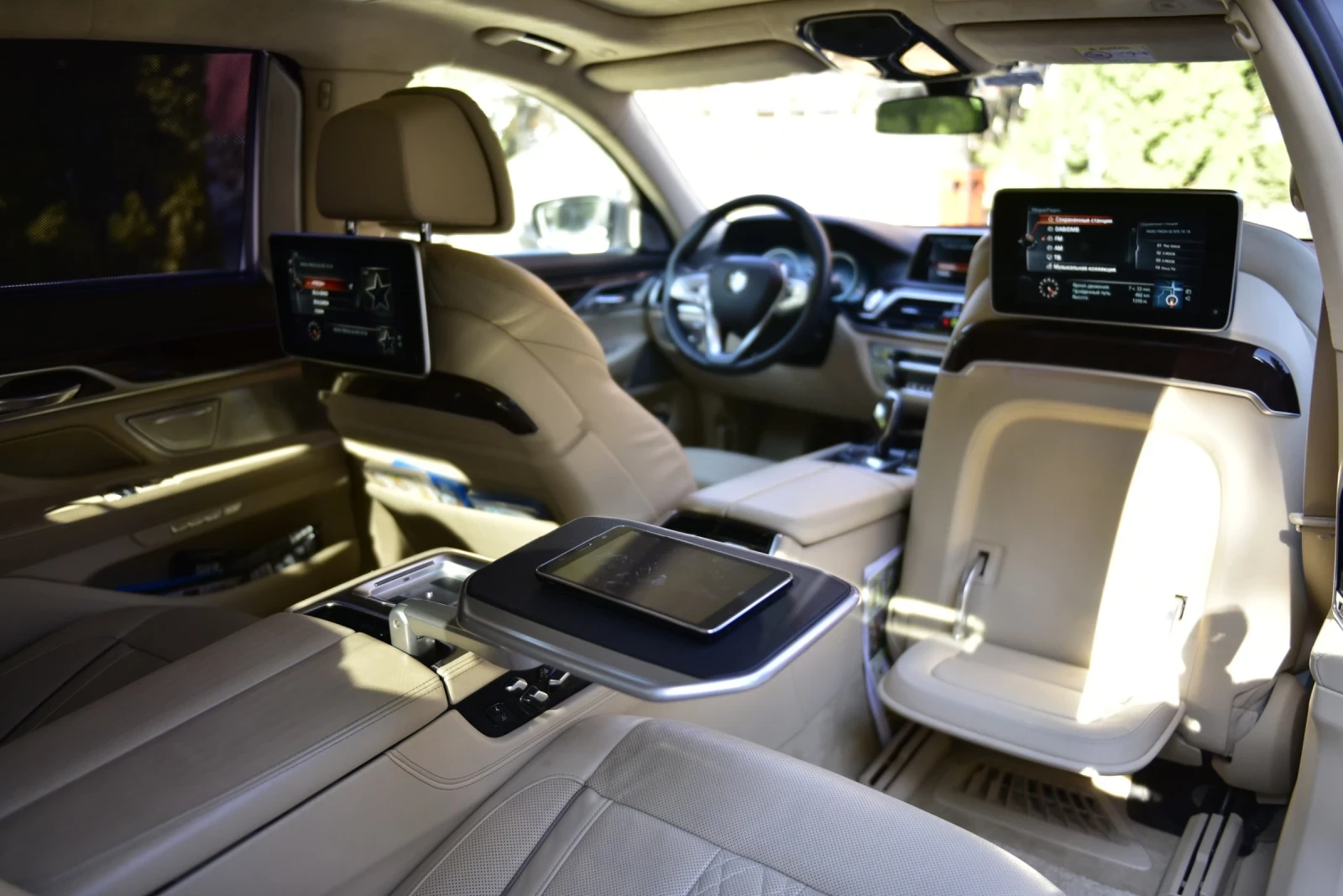 BMW 750 750 Li xDrive (4x4), снимка 7 - Автомобили и джипове - 56073964