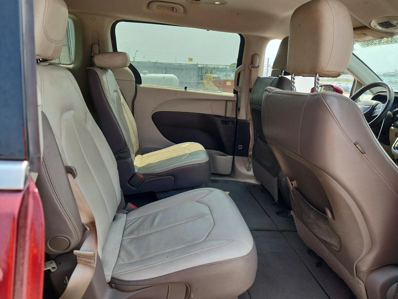 Chrysler Pacifica 3.6l Touring L, снимка 11 - Автомобили и джипове - 56145328