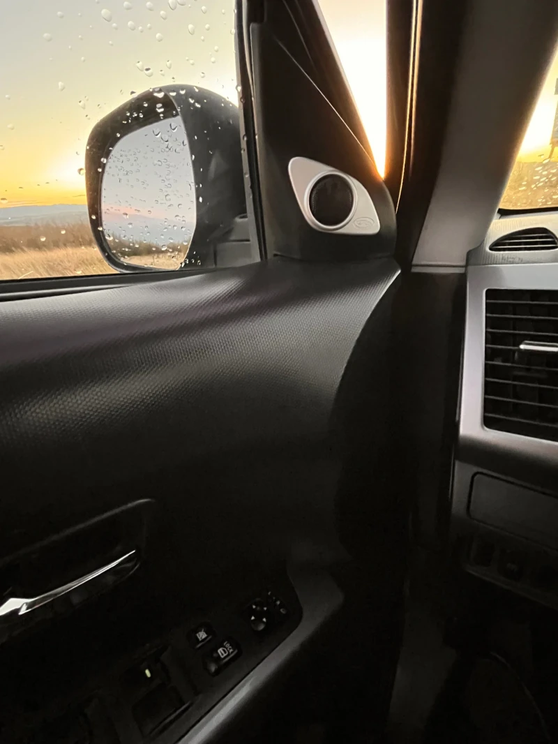 Mitsubishi Outlander, снимка 9 - Автомобили и джипове - 52652615