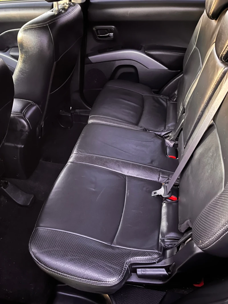 Mitsubishi Outlander, снимка 10 - Автомобили и джипове - 52652615