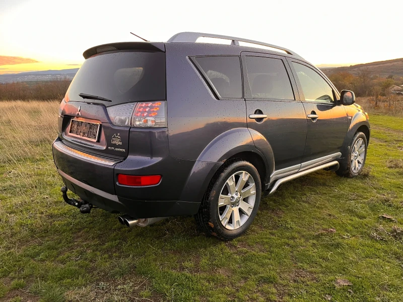 Mitsubishi Outlander, снимка 2 - Автомобили и джипове - 52652615