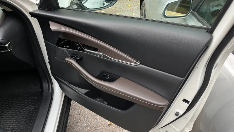 Mazda CX-30 2.5 TURBO PREMIUM PLUS Всички Екстри, снимка 6 - Автомобили и джипове - 52339852