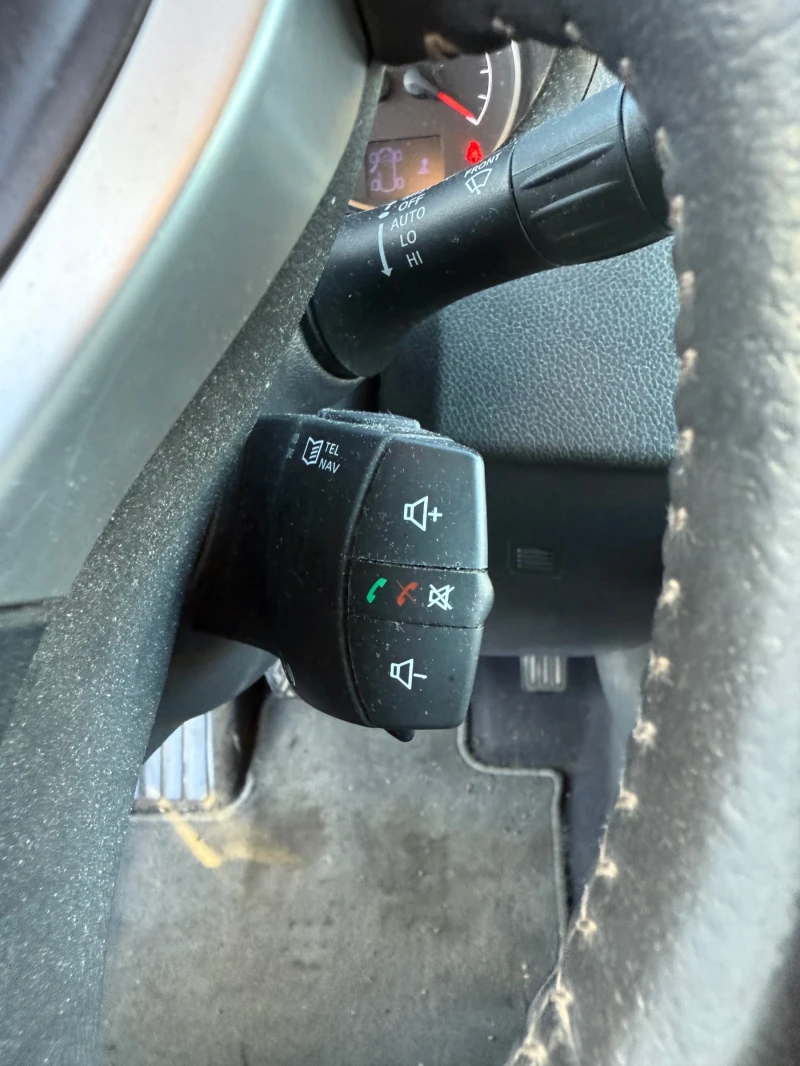 Renault Koleos 2.0DCI * NAVI * 4x4 * НОВ ВНОС* , снимка 13 - Автомобили и джипове - 52423528