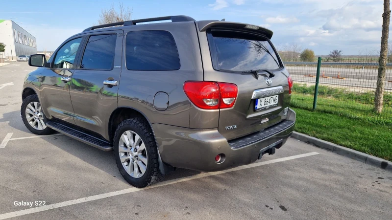 Toyota Sequoia Limited 5.7 i-FORCE V8, снимка 4 - Автомобили и джипове - 52542883