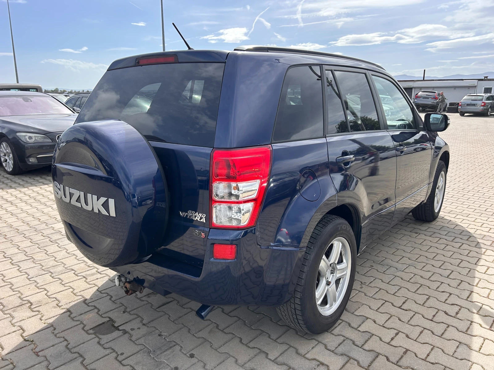 Suzuki Grand vitara 2.0i 4X4 EURO 4 ЛИЗИНГ - изображение 6