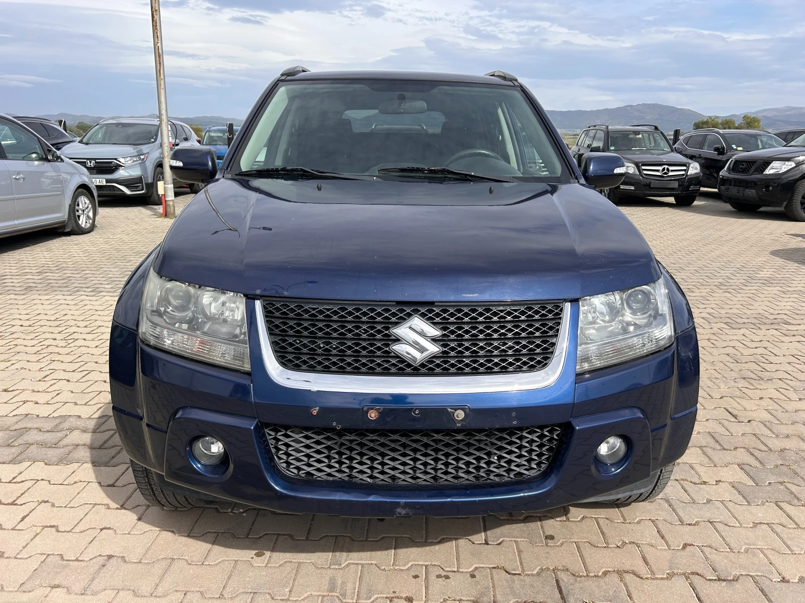 Suzuki Grand vitara 2.0i 4X4 EURO 4 ЛИЗИНГ - изображение 3