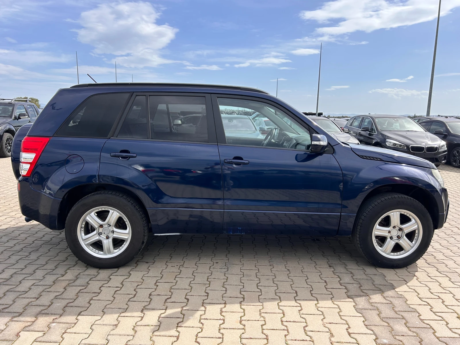 Suzuki Grand vitara 2.0i 4X4 EURO 4 ЛИЗИНГ - изображение 5