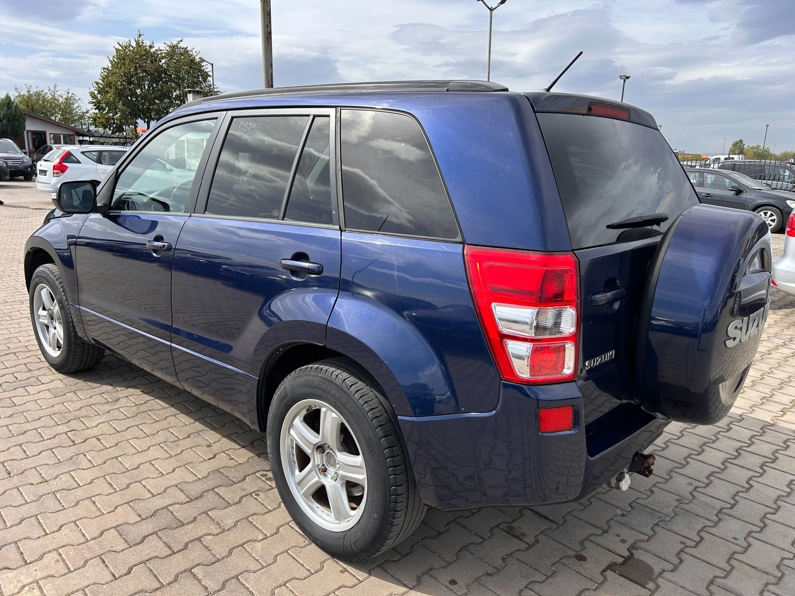 Suzuki Grand vitara 2.0i 4X4 EURO 4 ЛИЗИНГ - изображение 8