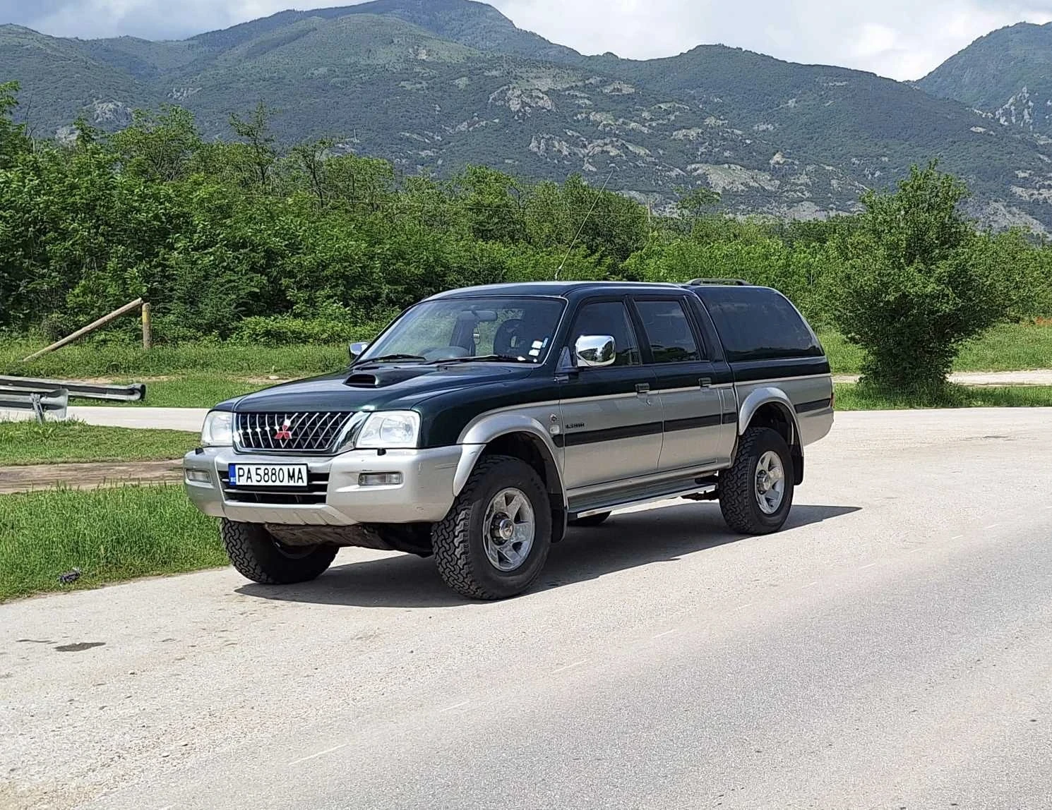 Mitsubishi L200 4x4 2.5 TD - изображение 2