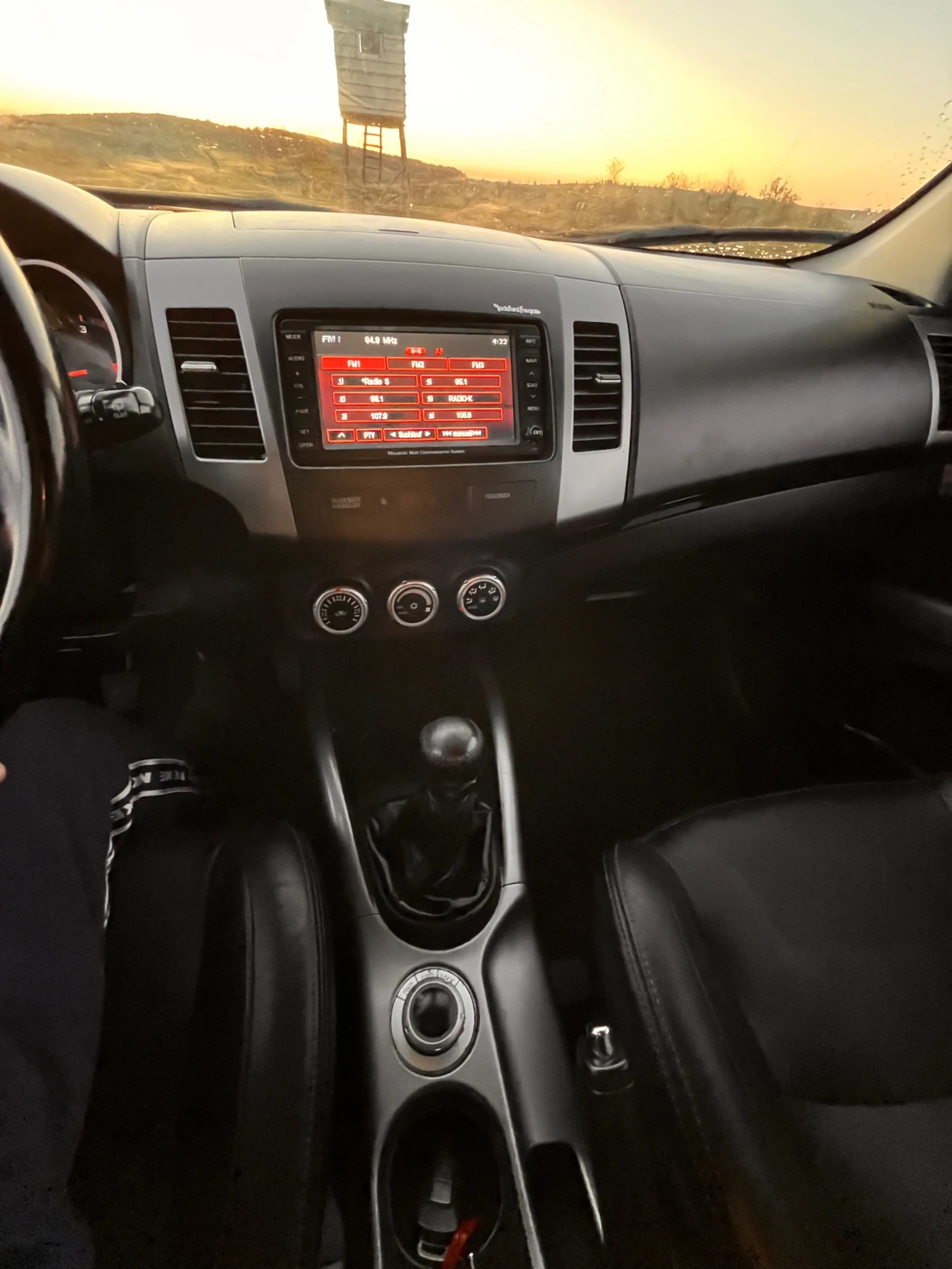 Mitsubishi Outlander  - изображение 7