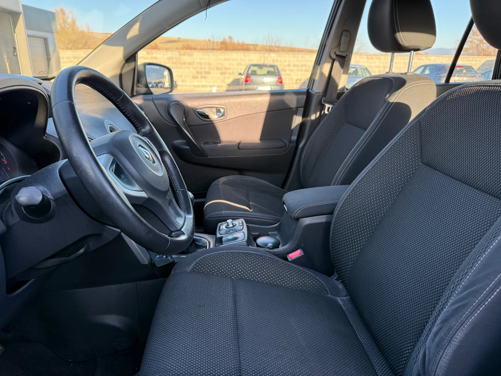 Renault Koleos 2.0DCI * NAVI * 4x4 * НОВ ВНОС*  - изображение 10