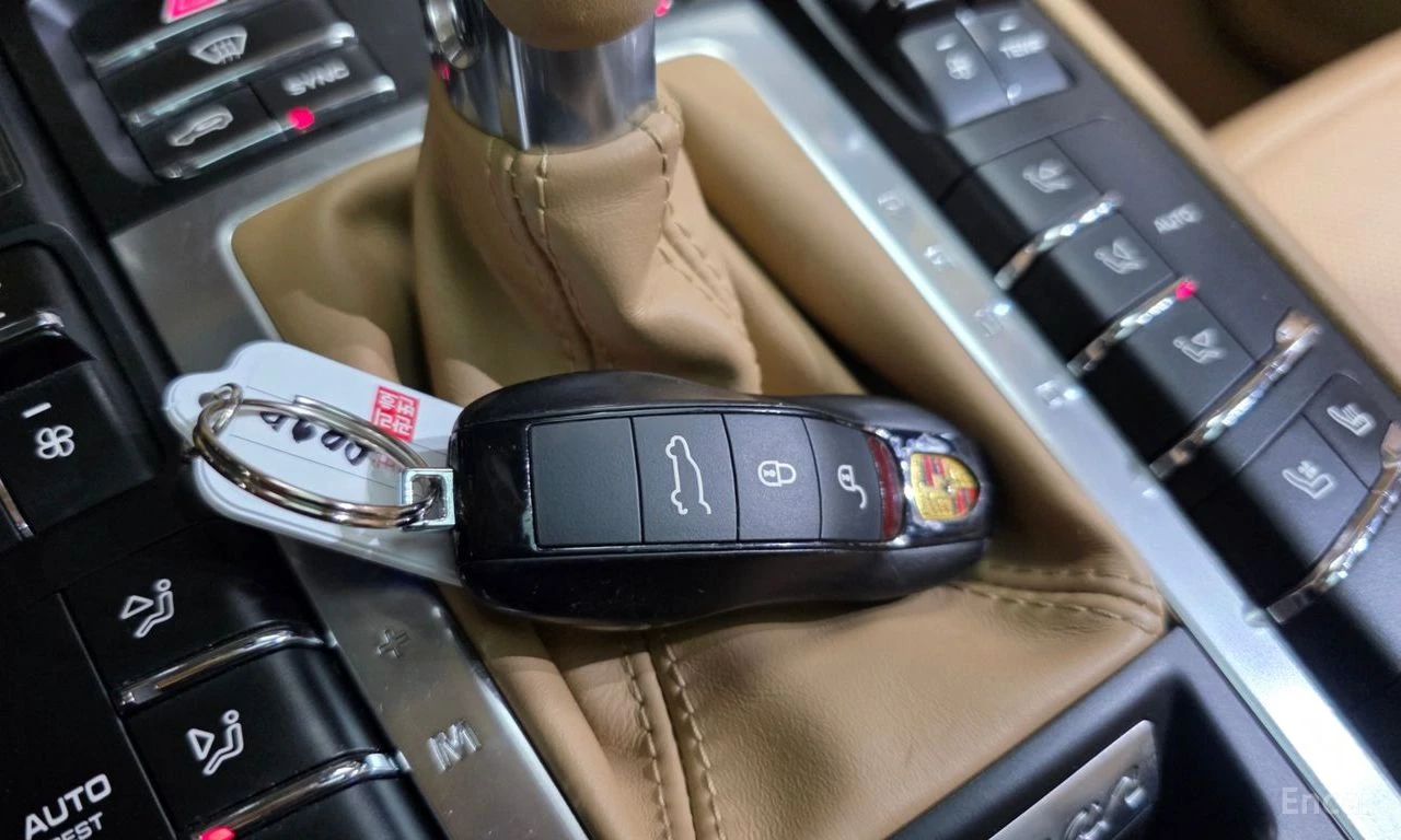 Porsche Macan 3.0* S* ПОДГРЕВ* ОБДУХВАНЕ* , снимка 8 - Автомобили и джипове - 54971352
