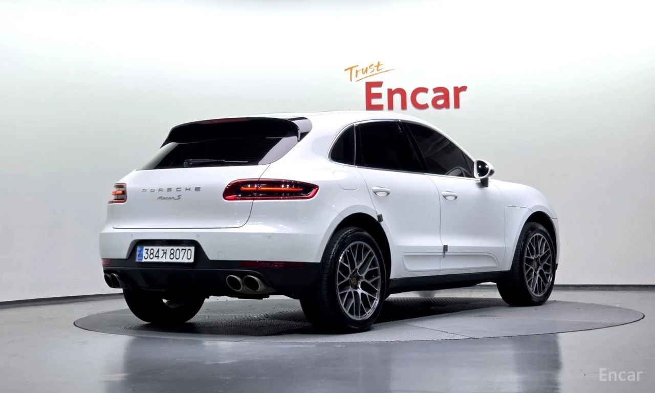 Porsche Macan 3.0* S* ПОДГРЕВ* ОБДУХВАНЕ* , снимка 2 - Автомобили и джипове - 54971352
