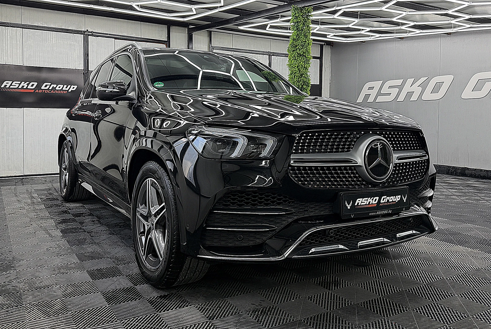 Mercedes-Benz GLE 350 AMG-Line/PANORAMA/GERMANY/СОБСТВЕН ЛИЗИНГ, снимка 3 - Автомобили и джипове - 55260018