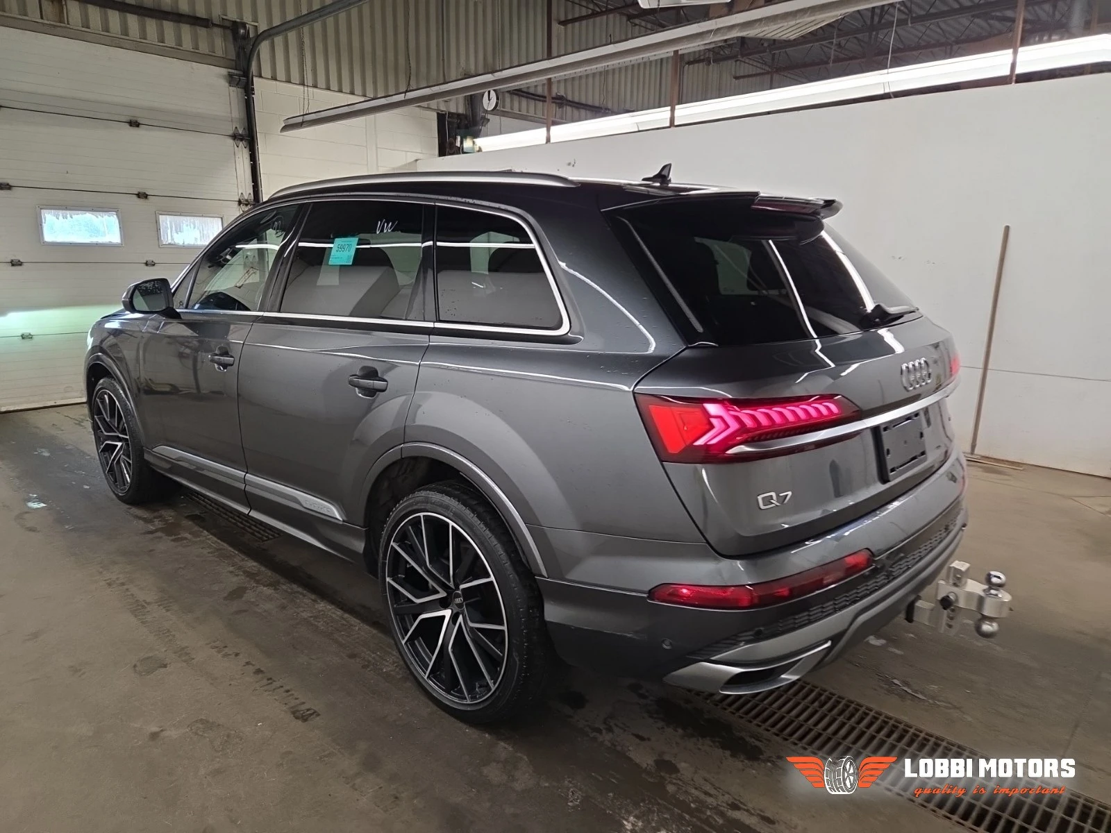 Audi Q7, снимка 4 - Автомобили и джипове - 56128942