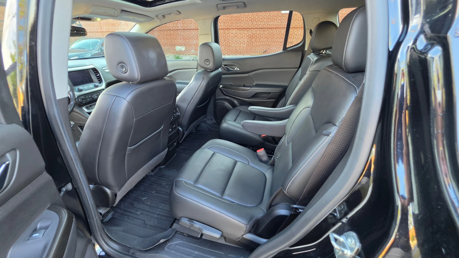 Gmc Acadia AWD 4dr SLT * CARFAX * АВТОКРЕДИТ * , снимка 15 - Автомобили и джипове - 56129428
