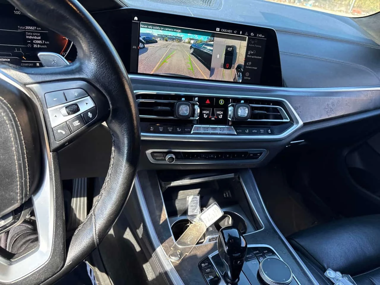 BMW X5 * xDrive40i * НА ВЪЗДУХ* ВАКУУМ* H/K* ОБДУХВАНЕ* , снимка 9 - Автомобили и джипове - 56262413