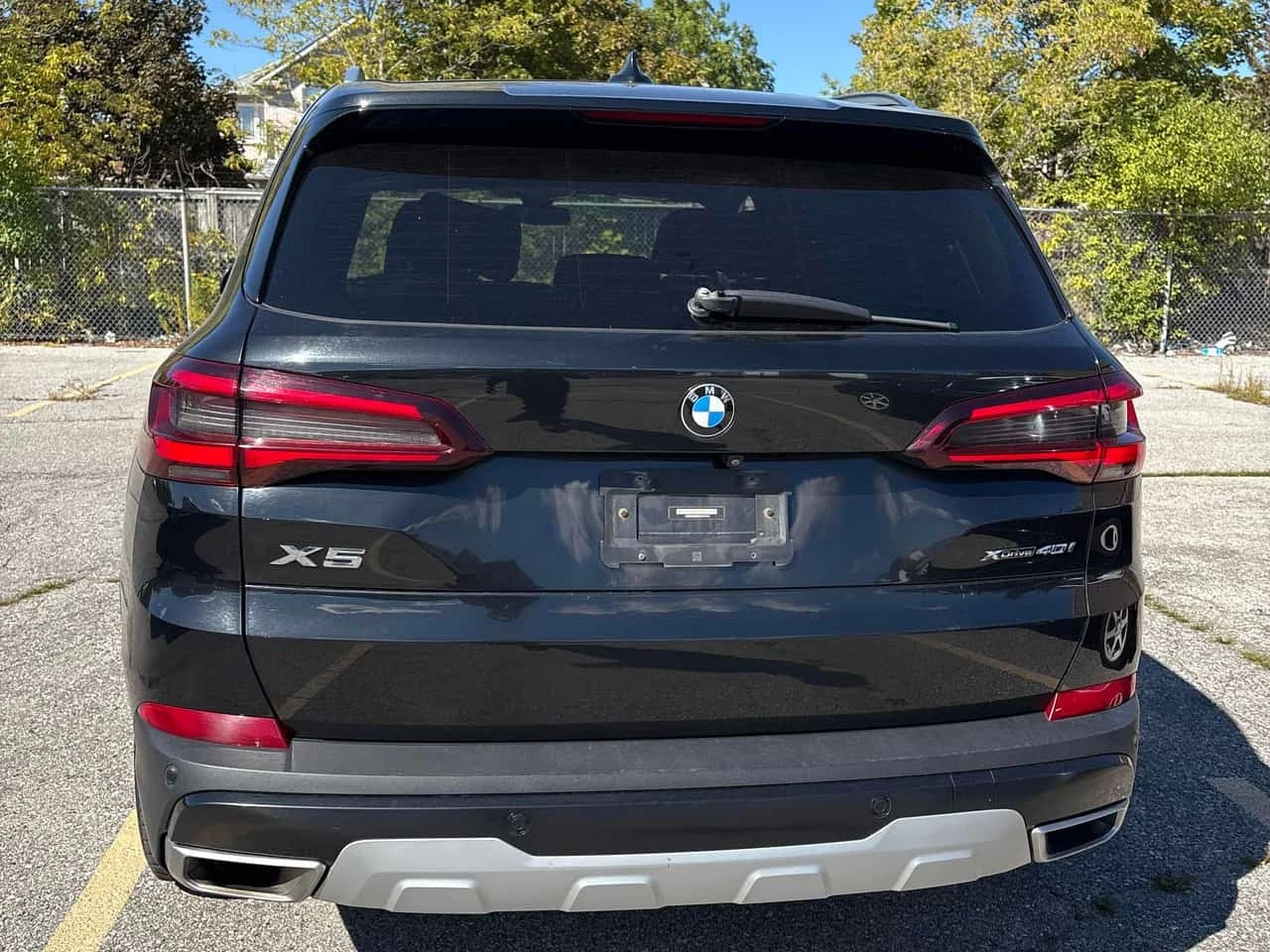 BMW X5 * xDrive40i * НА ВЪЗДУХ* ВАКУУМ* H/K* ОБДУХВАНЕ* , снимка 4 - Автомобили и джипове - 56262413