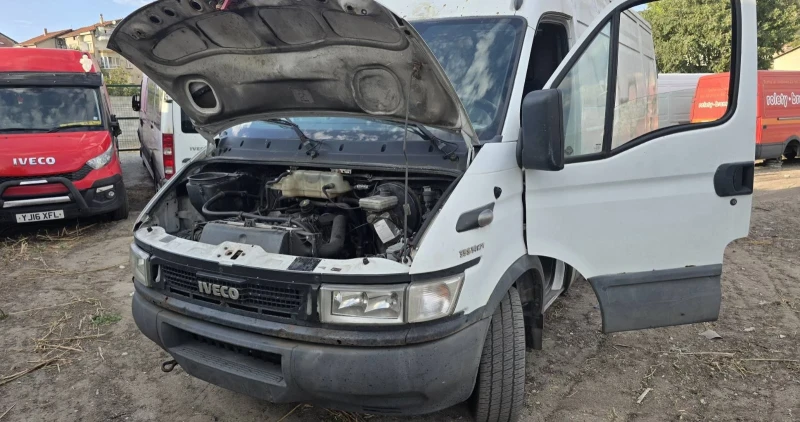 Iveco Daily, снимка 2 - Бусове и автобуси - 52796912