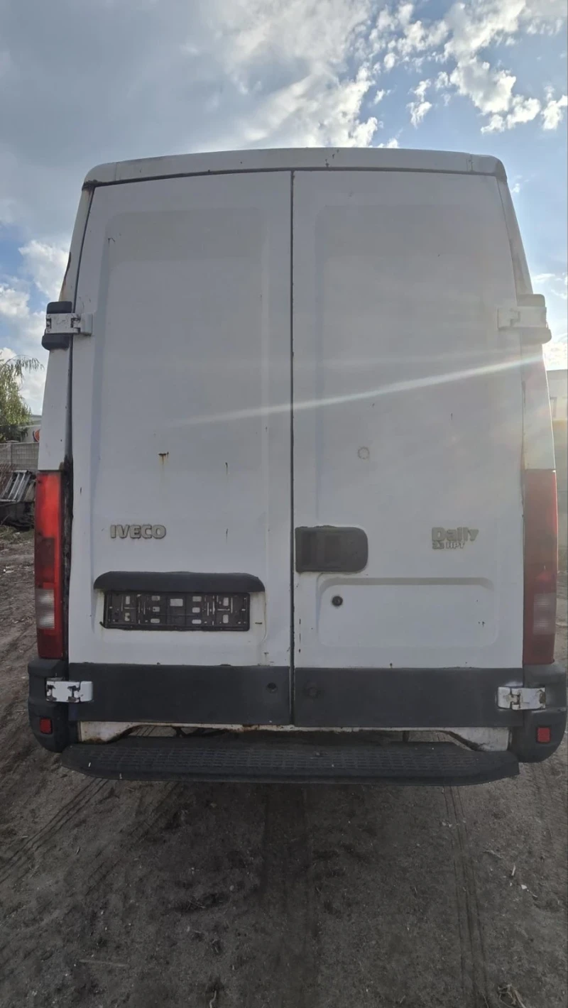 Iveco Daily, снимка 8 - Бусове и автобуси - 52796912