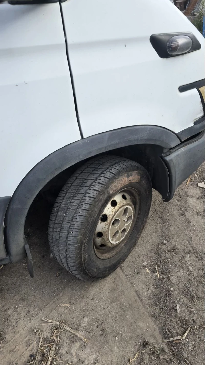 Iveco Daily, снимка 11 - Бусове и автобуси - 52796912