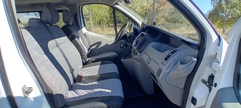 Renault Trafic, снимка 10 - Бусове и автобуси - 52838289