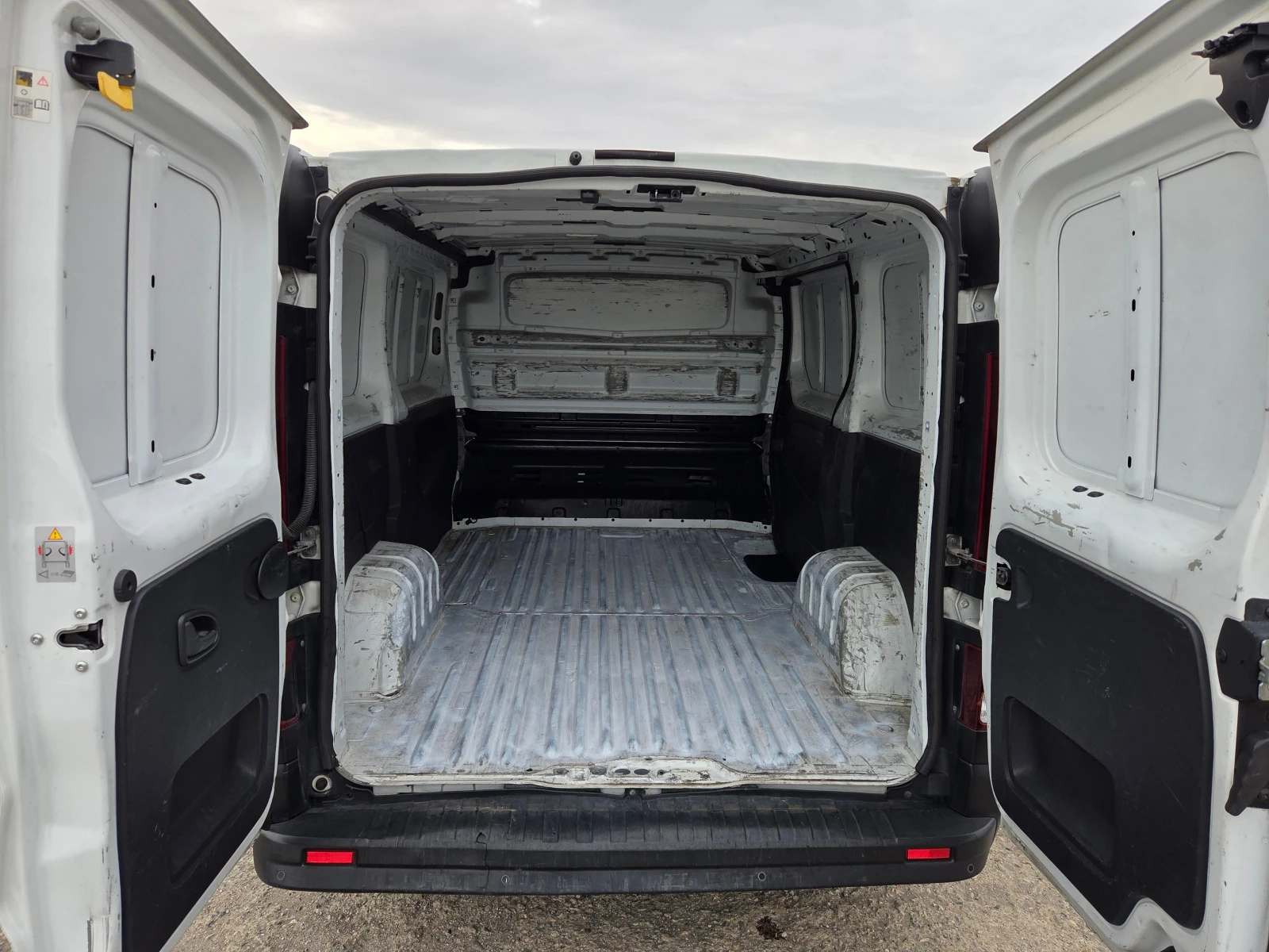 Renault Trafic 1.6dci | Mobile.bg   12