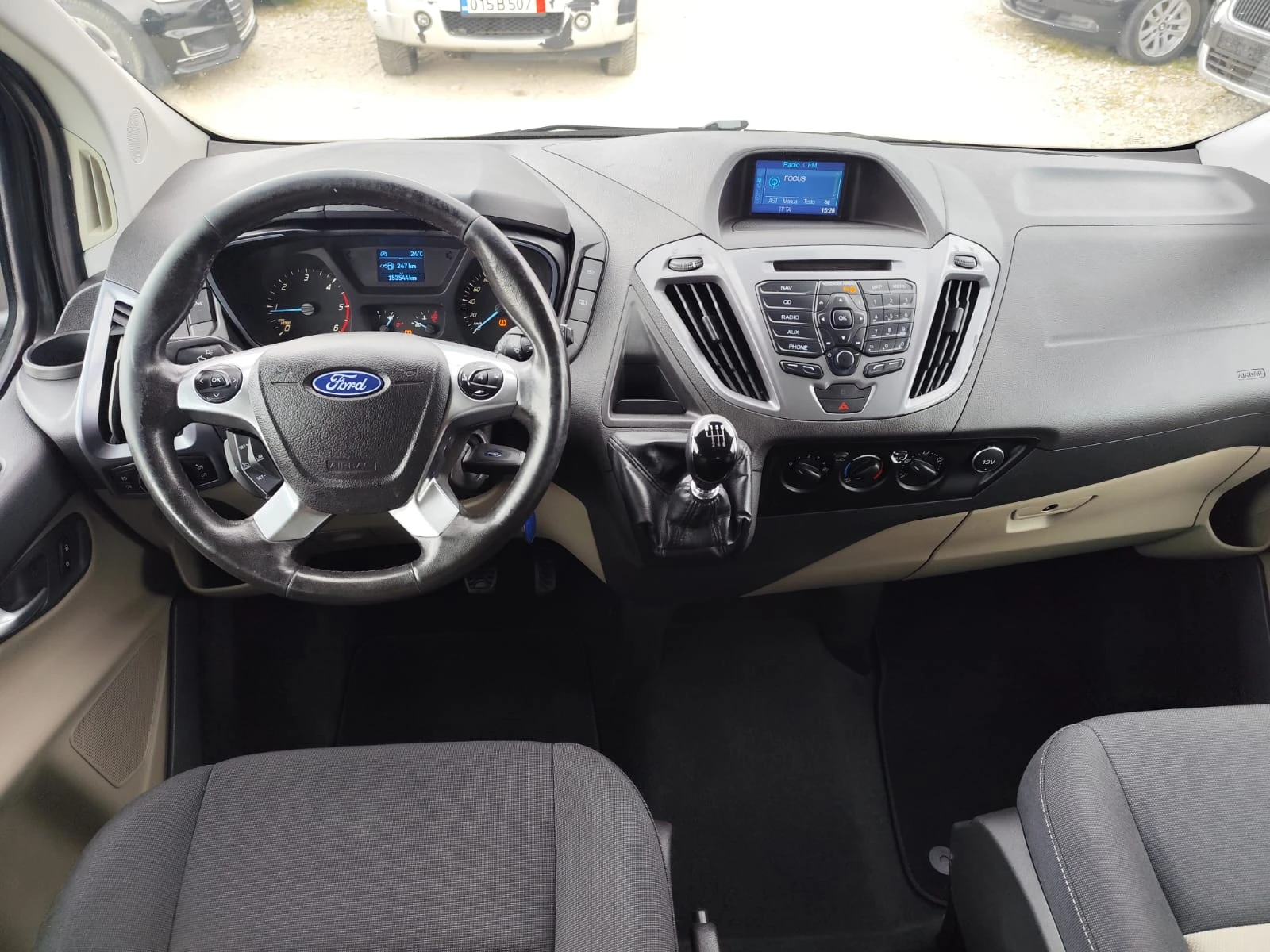 Ford Tourneo CUSTOM 2.0 дизел Италия, снимка 13 - Бусове и автобуси - 54484094