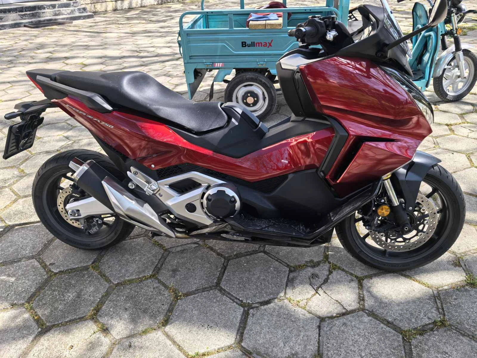 Honda Sh 300 I ABS, снимка 11 - Мотоциклети и мототехника - 54740959