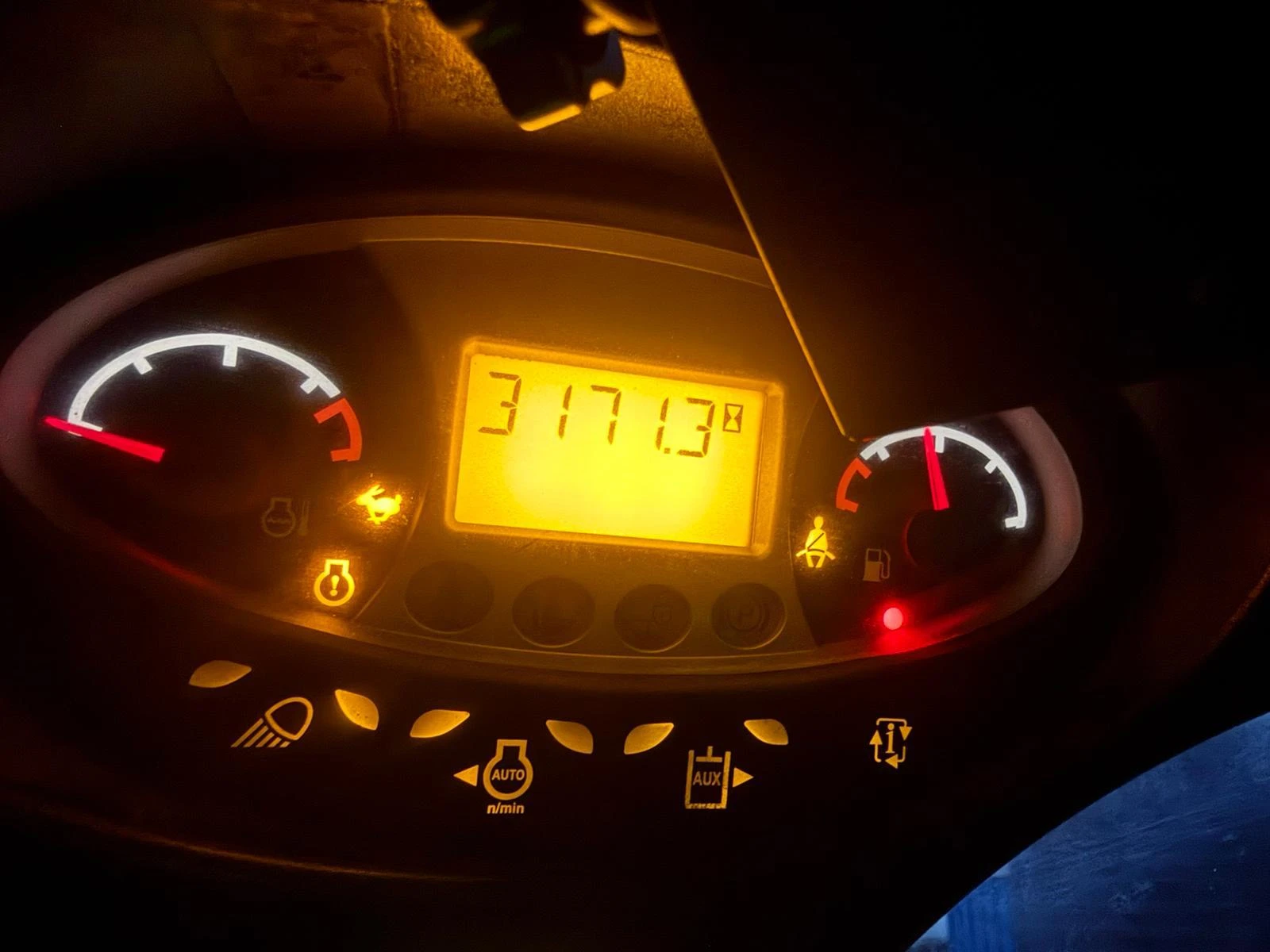 Мини челни товарачи Bobcat T870 HF ЛИЗИНГ, снимка 11 - Индустриална техника - 54220367