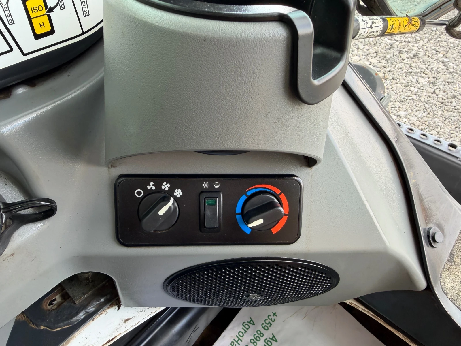 Мини челни товарачи Bobcat T870 HF ЛИЗИНГ, снимка 10 - Индустриална техника - 54220367