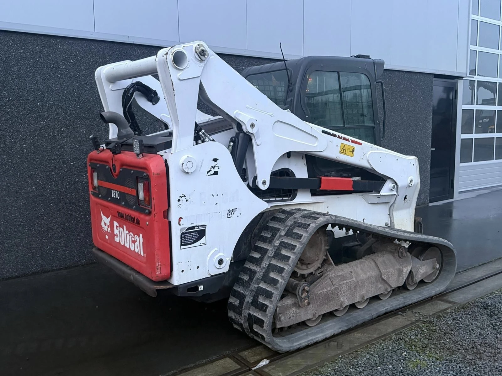 Мини челни товарачи Bobcat T870 HF ЛИЗИНГ, снимка 2 - Индустриална техника - 54220367