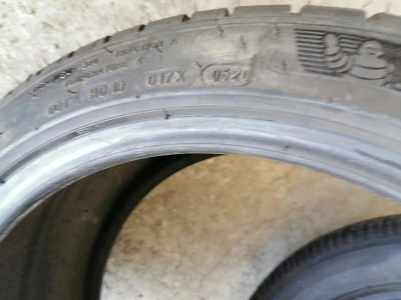 Гуми Летни 275/35R19, снимка 8 - Гуми и джанти - 29600317