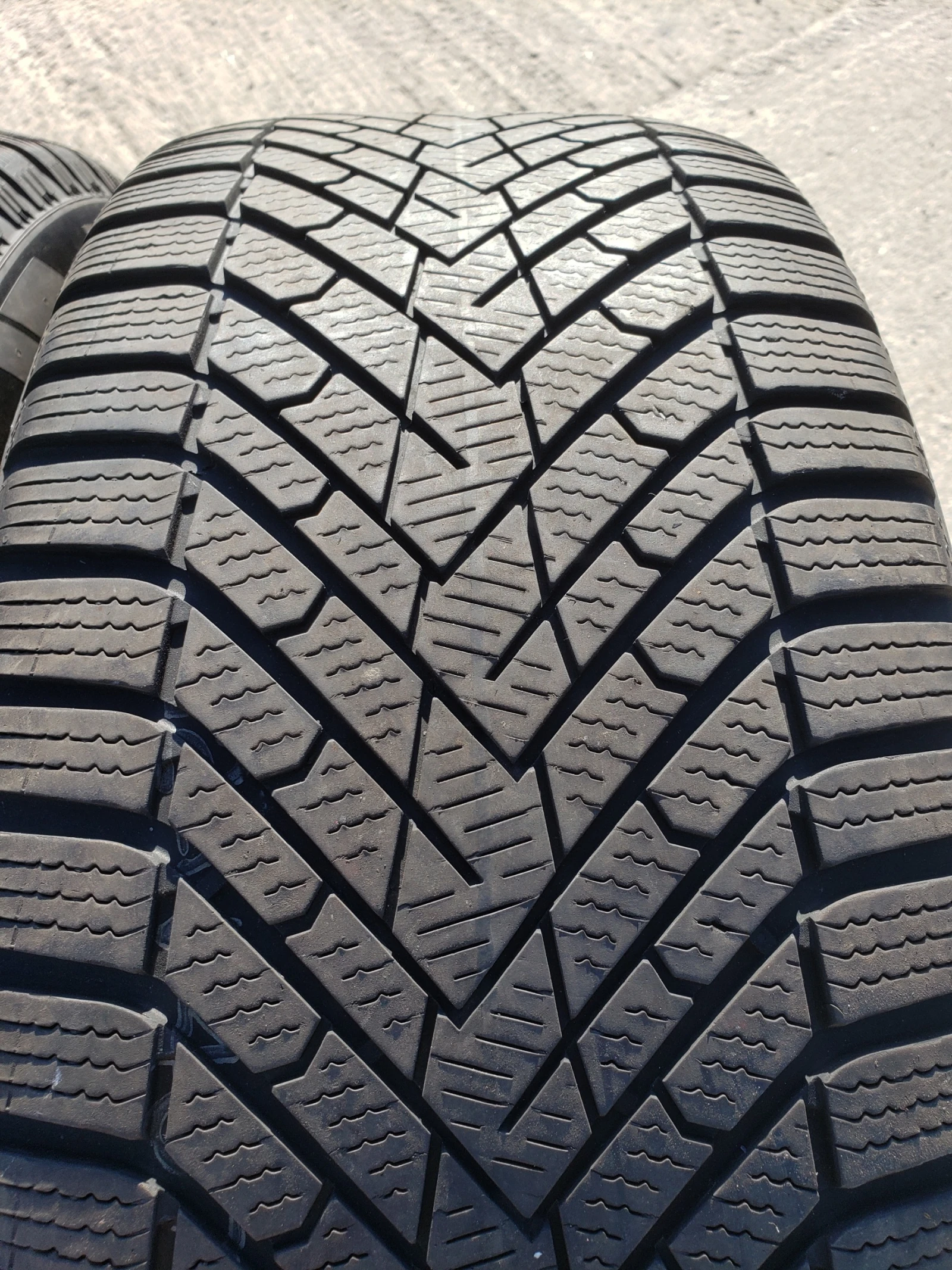 Гуми Зимни 255/50R19