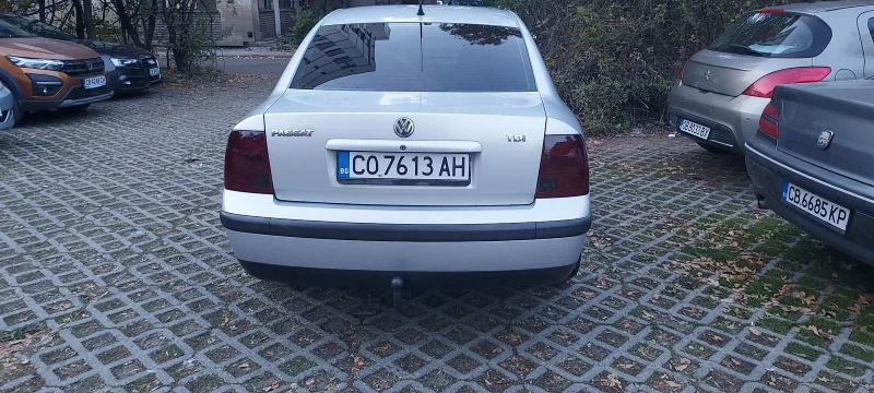 VW Passat 1.9 TDI, снимка 14 - Автомобили и джипове - 48072275