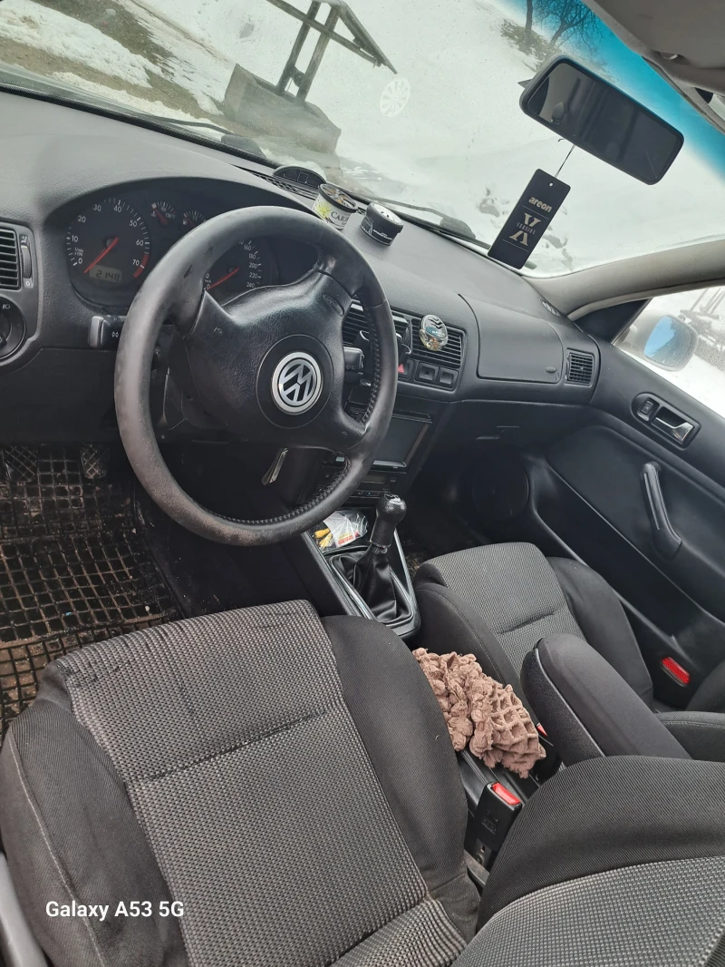 VW Golf, снимка 7 - Автомобили и джипове - 48273686