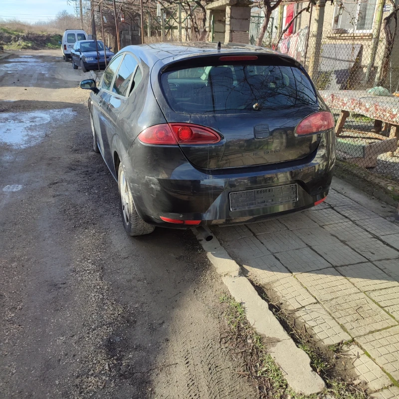 Seat Leon, снимка 8 - Автомобили и джипове - 48623933