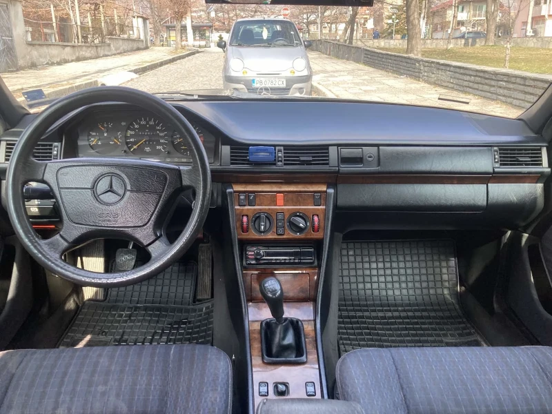 Mercedes-Benz 124 2.0I 136к.с. ГАЗ, снимка 7 - Автомобили и джипове - 49302401