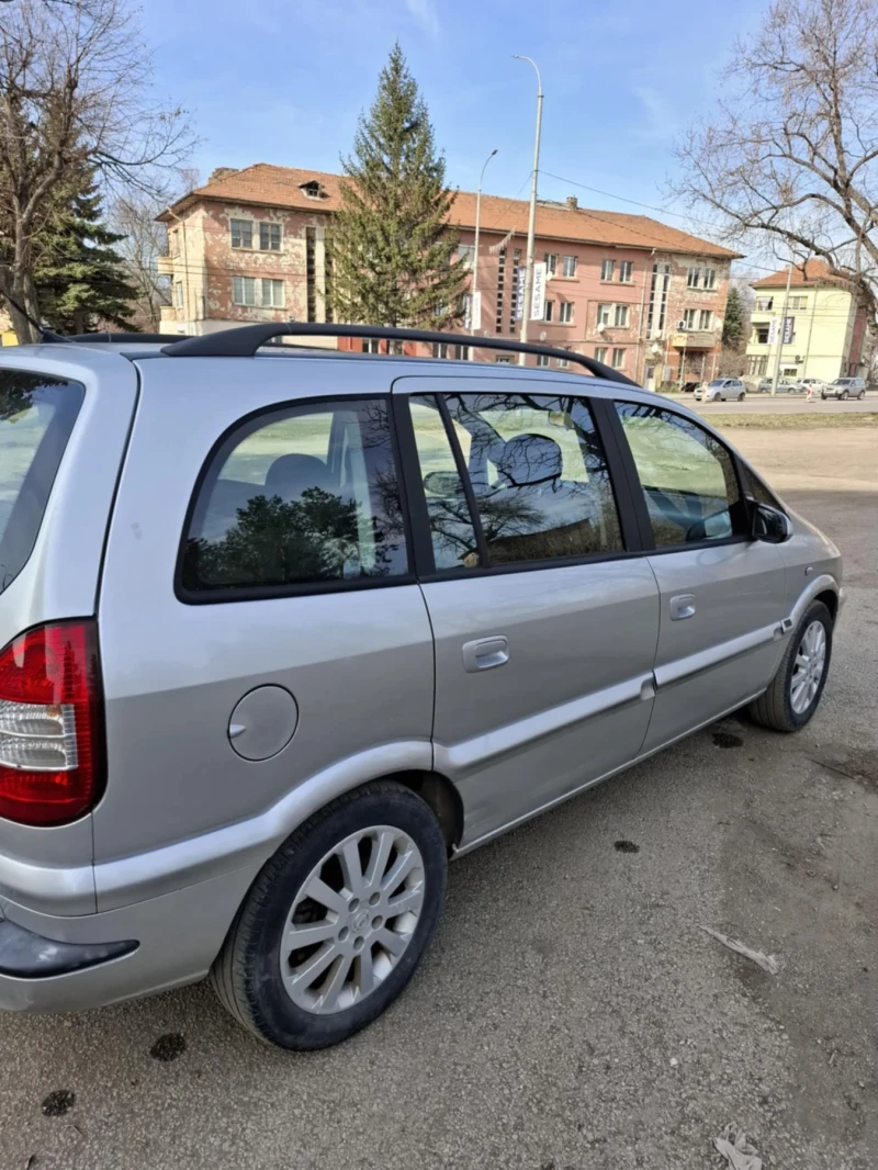 Opel Zafira 2.2, снимка 3 - Автомобили и джипове - 49462515