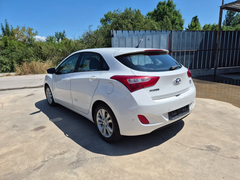Hyundai I30 1.6d-110k.c., снимка 3 - Автомобили и джипове - 51067875