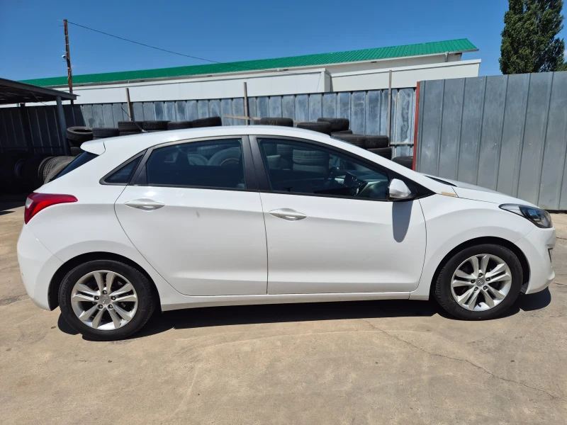 Hyundai I30 1.6d-110k.c., снимка 9 - Автомобили и джипове - 51067875