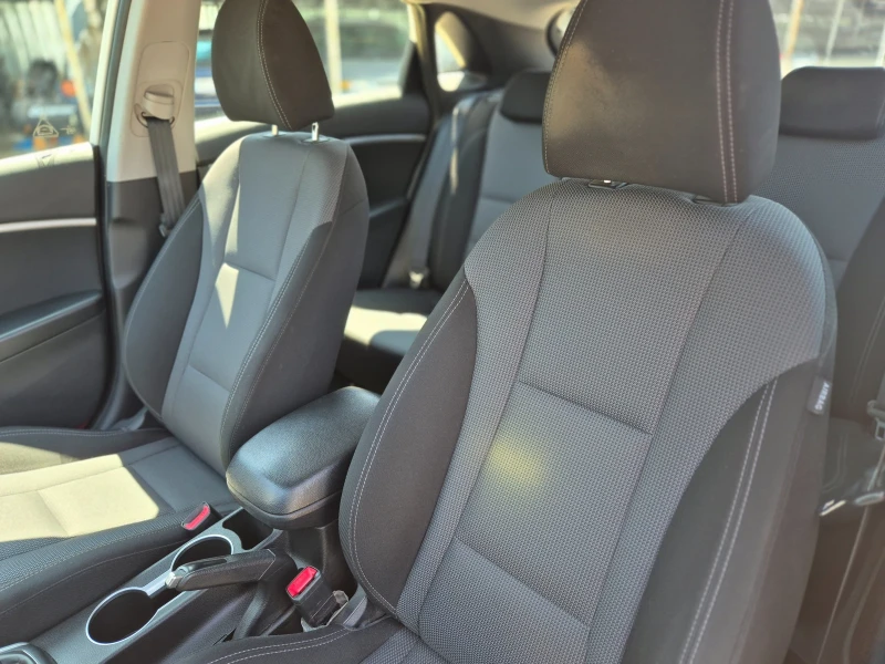 Hyundai I30 1.6d-110k.c., снимка 12 - Автомобили и джипове - 51067875