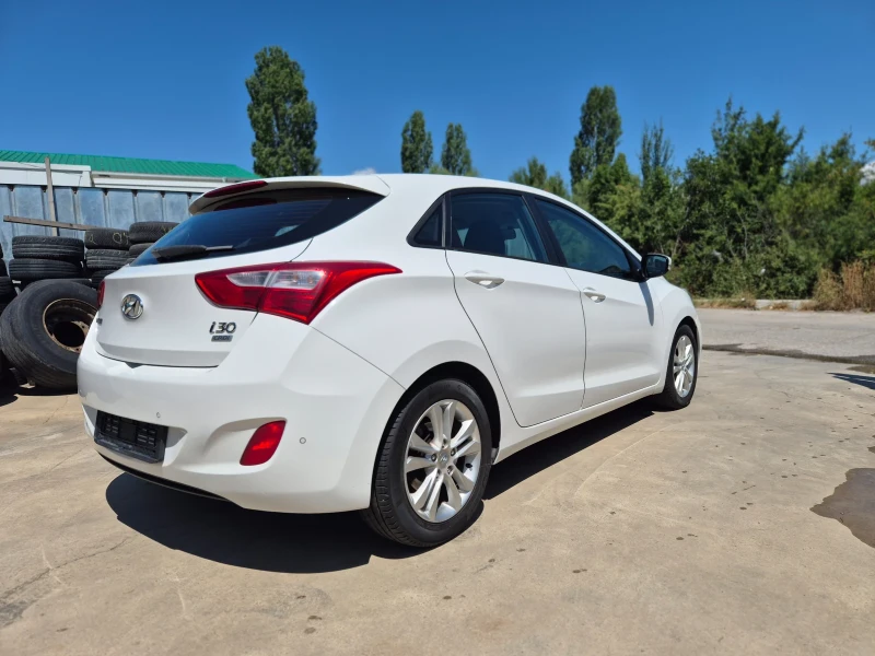 Hyundai I30 1.6d-110k.c., снимка 6 - Автомобили и джипове - 51067875