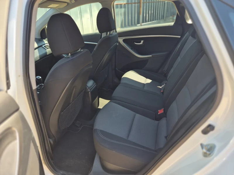 Hyundai I30 1.6d-110k.c., снимка 13 - Автомобили и джипове - 51067875