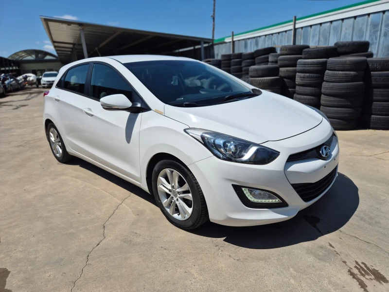 Hyundai I30 1.6d-110k.c., снимка 8 - Автомобили и джипове - 51067875